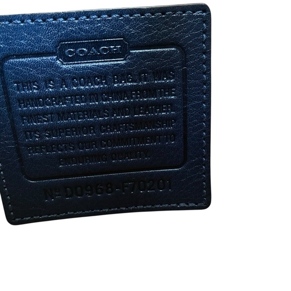 Coach 2009 Voyager Messenger Bag - Picture 7 of 13